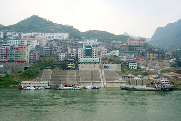 沿河碼頭 沿河碼頭